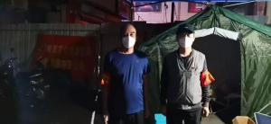 市文旅集團一線戰(zhàn)“疫”之：黨旗飄揚在門外，黨旗扎根在心里，53歲和35歲黨員成絕佳搭檔