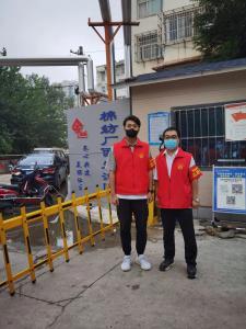 市文旅集團一線戰(zhàn)“疫”之：“帥飛了”組合秒變“救火勇士”，“暖心”大白全心全意為居民服務(wù)